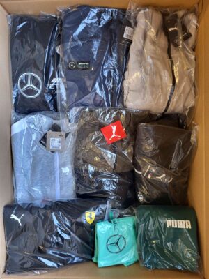The photo shows a package with clothing in the category AP.