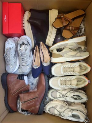 The photo shows a package with clothing in the category BPS.