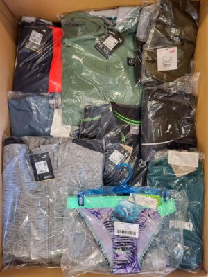 The photo shows a package with clothing in the category AP.