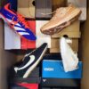 The photo shows a package with footwear in the category CS.