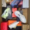 The photo shows a package with footwear in the category CS.