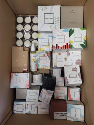The picture shows a package with accessories in the category CO.