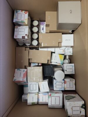 The picture shows a package with accessories in the category CO.