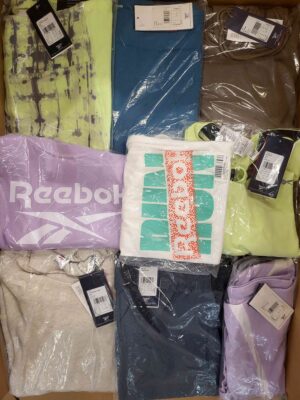 The photo shows a package with clothing in the category R.