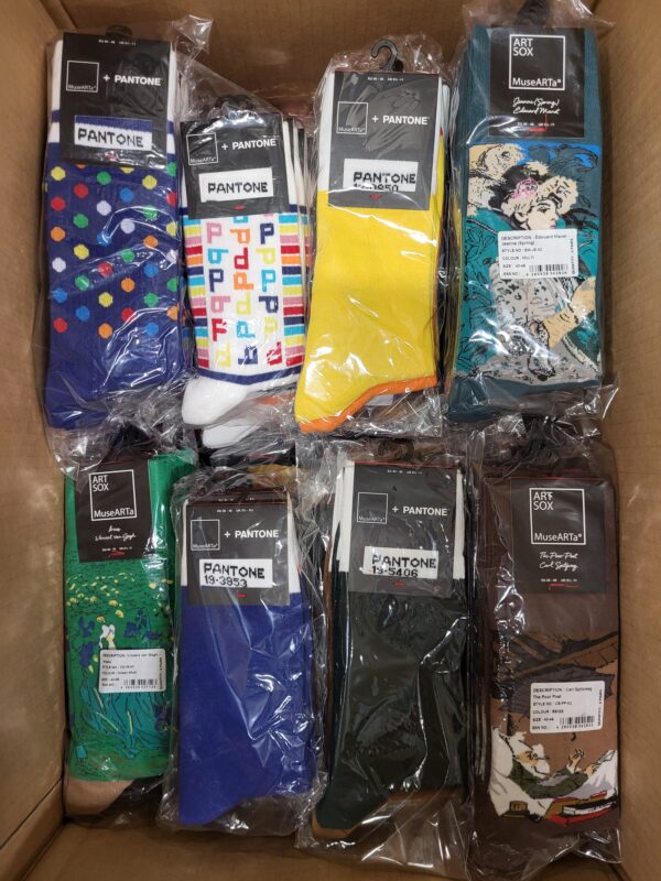 The picture shows a package with accessories in the category SA.
