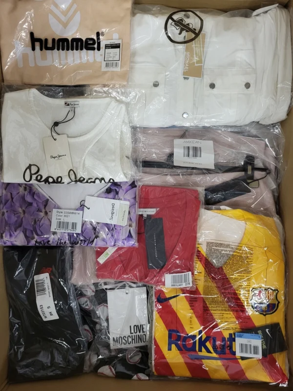 The photo shows a package with clothing in the category AW.