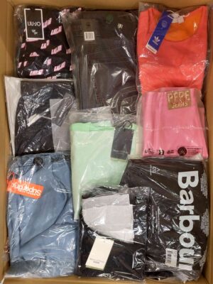 The photo shows a package with clothing in the category A.