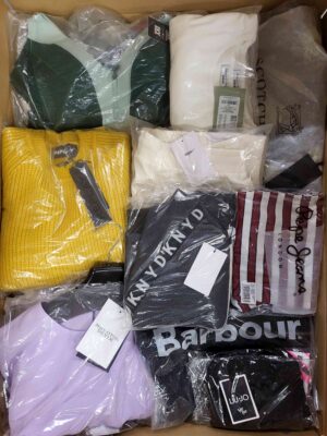 The photo shows a package with clothing in the category A.