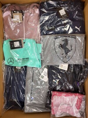 The photo shows a package with clothing in the category AP.