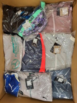 The photo shows a package with clothing in the category AP.