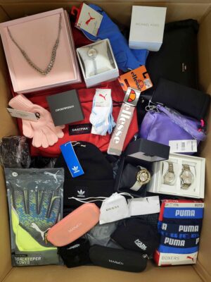 The picture shows a package with accessories in the category AA.