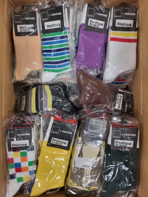 The picture shows a package with accessories in the category SA.