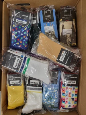 The picture shows a package with accessories in the category SA.