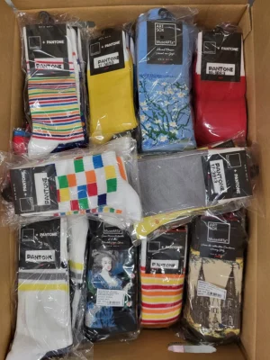 The picture shows a package with accessories in the category SA.