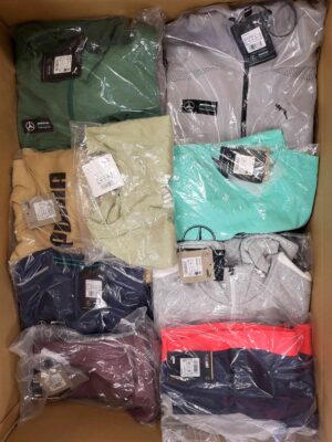 The photo shows a package with clothing in the category AP.