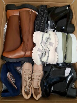 The photo shows a package with clothing in the category BPS.