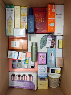 The picture shows a package with accessories in the category BC.