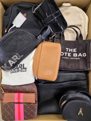 The picture shows a package with accessories in the category HC.