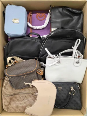 The picture shows a package with accessories in the category HC.