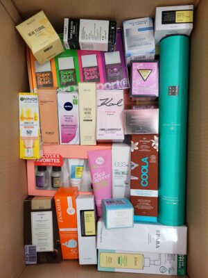 The picture shows a package with accessories in the category BC.