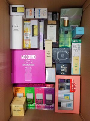 The picture shows a package with accessories in the category BC.