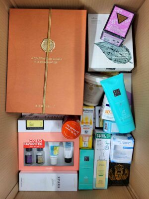 The picture shows a package with accessories in the category BC.