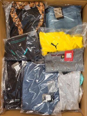 The photo shows a package with clothing in the category AP.