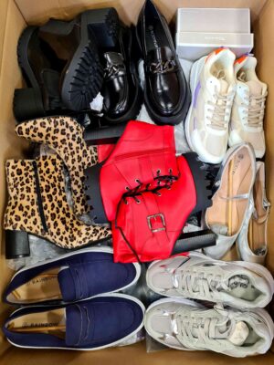 The photo shows a package with clothing in the category BPS.