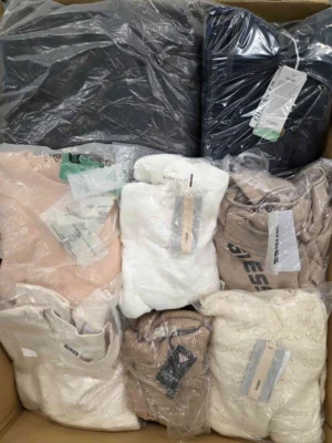 The photo shows a package with clothing in the category B.