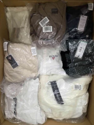 The photo shows a package with clothing in the category B.