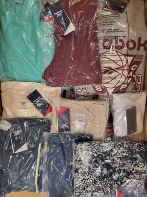 The photo shows a package with clothing in the category R.