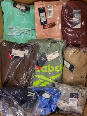 The photo shows a package with clothing in the category R.
