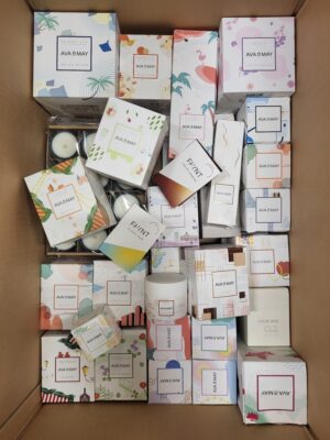 The picture shows a package with accessories in the category CO.