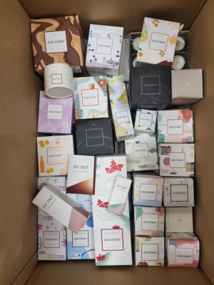 The picture shows a package with accessories in the category CO.