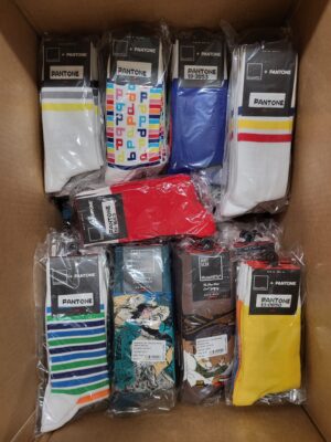 The picture shows a package with accessories in the category SA.