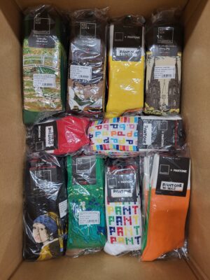 The picture shows a package with accessories in the category SA.