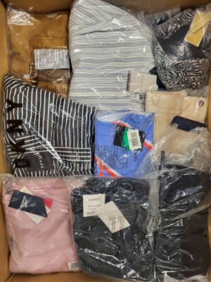 The photo shows a package with clothing in the category AW.