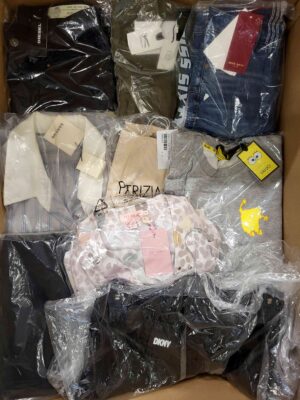 The photo shows a package with clothing in the category AP.