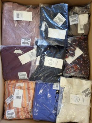 The photo shows a package with clothing in the category YA.