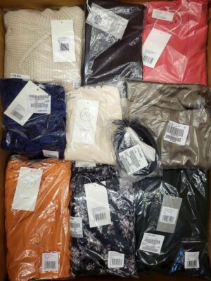 The photo shows a package with clothing in the category YA.