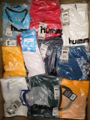 The photo shows a package with clothing in the category H.