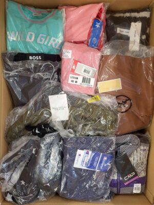 The photo shows a package with clothing in the category A.