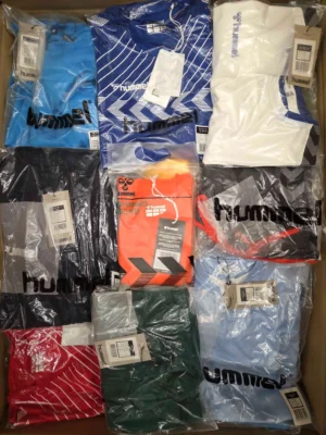 The photo shows a package with clothing in the category H.