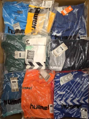 The photo shows a package with clothing in the category H.