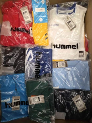 The photo shows a package with clothing in the category H.