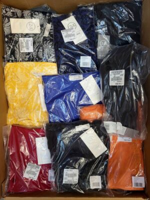 The photo shows a package with clothing in the category YA.