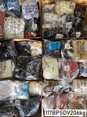 The photo shows a package with clothing in the category BPSDV.