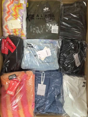 The photo shows a package with clothing in the category B.