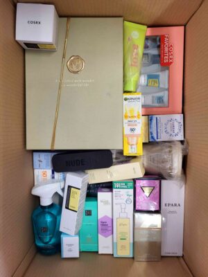 The picture shows a package with accessories in the category BC.