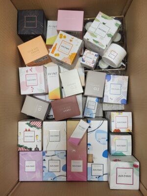 The picture shows a package with accessories in the category CO.